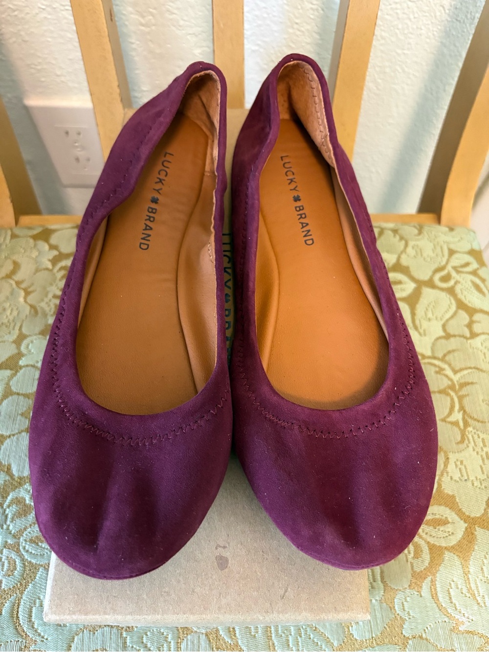 Lucky Brand Women's Burgundy Wine Suede Ballet Flats New with box